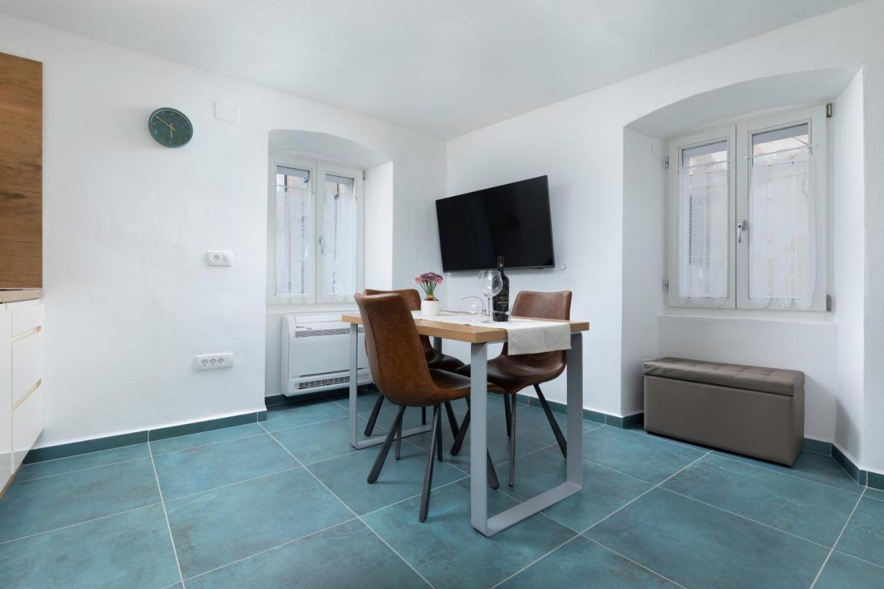 Studio, 70 Steps From The Beach 巴斯卡 外观 照片